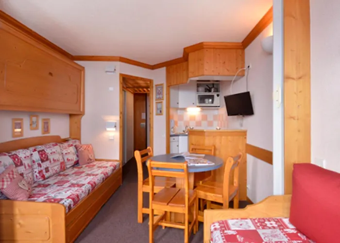 Rénové Divisible Au Pied Des Pistes Avec Balcon, Accepte Animaux - Fr-1-181-2590 La Plagne