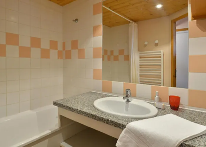 Apartment Divisible Pied Des Pistes Avec Balcon - Animaux Acceptes - Fr-1-181-2590 *